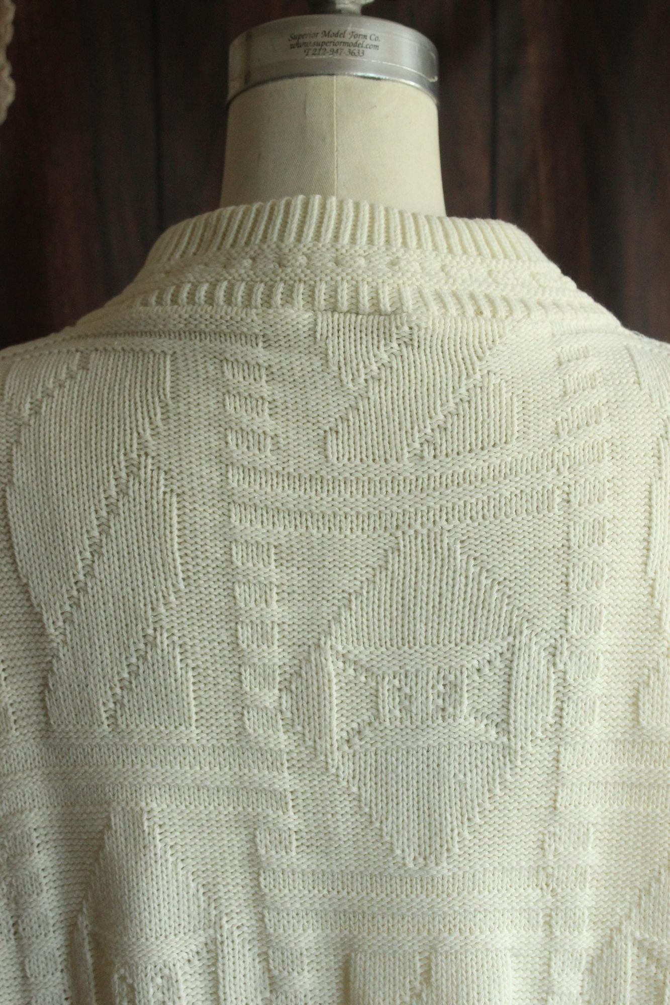Vintage 1980s 1990s Unisex Volup White Mock Turtleneck Sweater