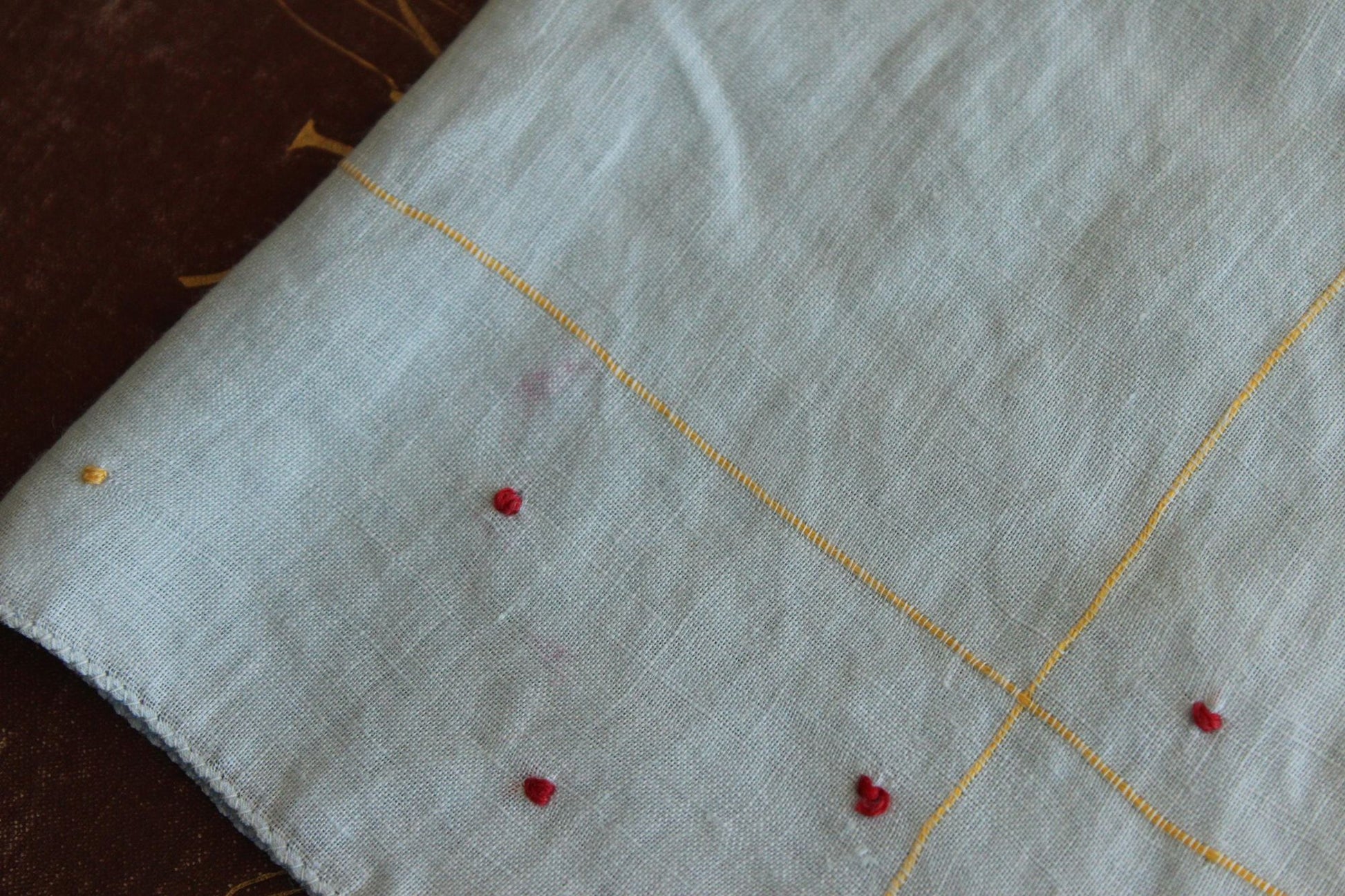 Vintage 1940s 1950s Blue Linen Handkerchief with Embroidered Flowers