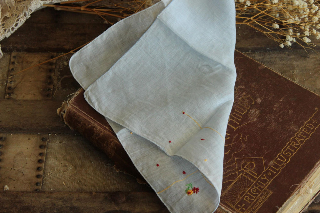 Vintage 1940s 1950s Blue Linen Handkerchief with Embroidered Flowers