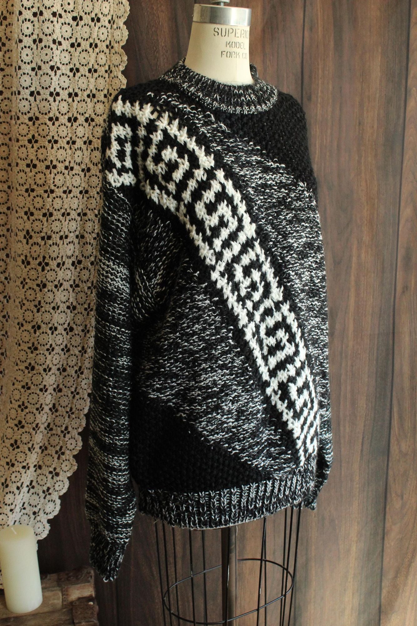 Vintage 1980s Fuze Black and White Unisex Jumper