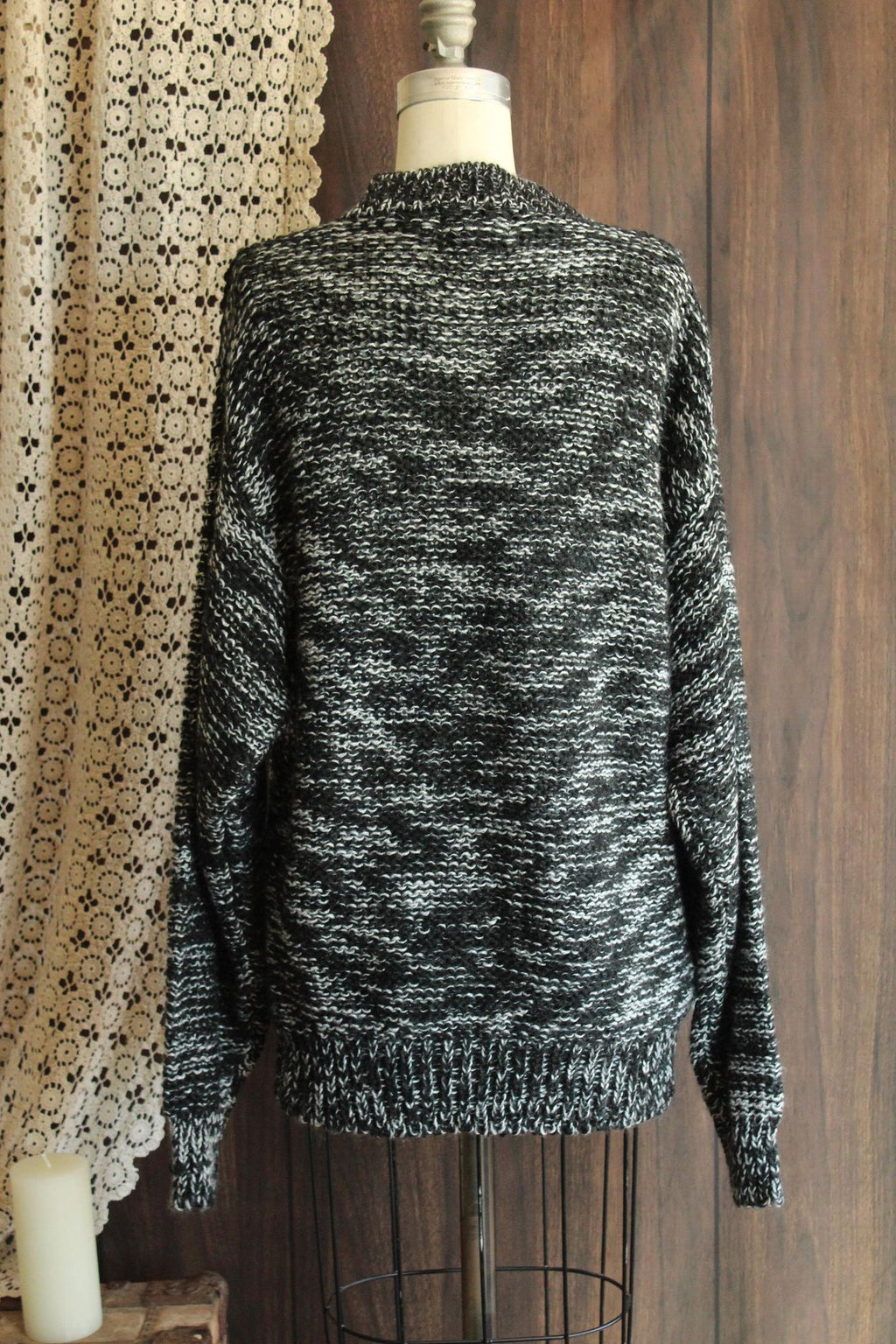 Vintage 1980s Fuze Black and White Unisex Jumper