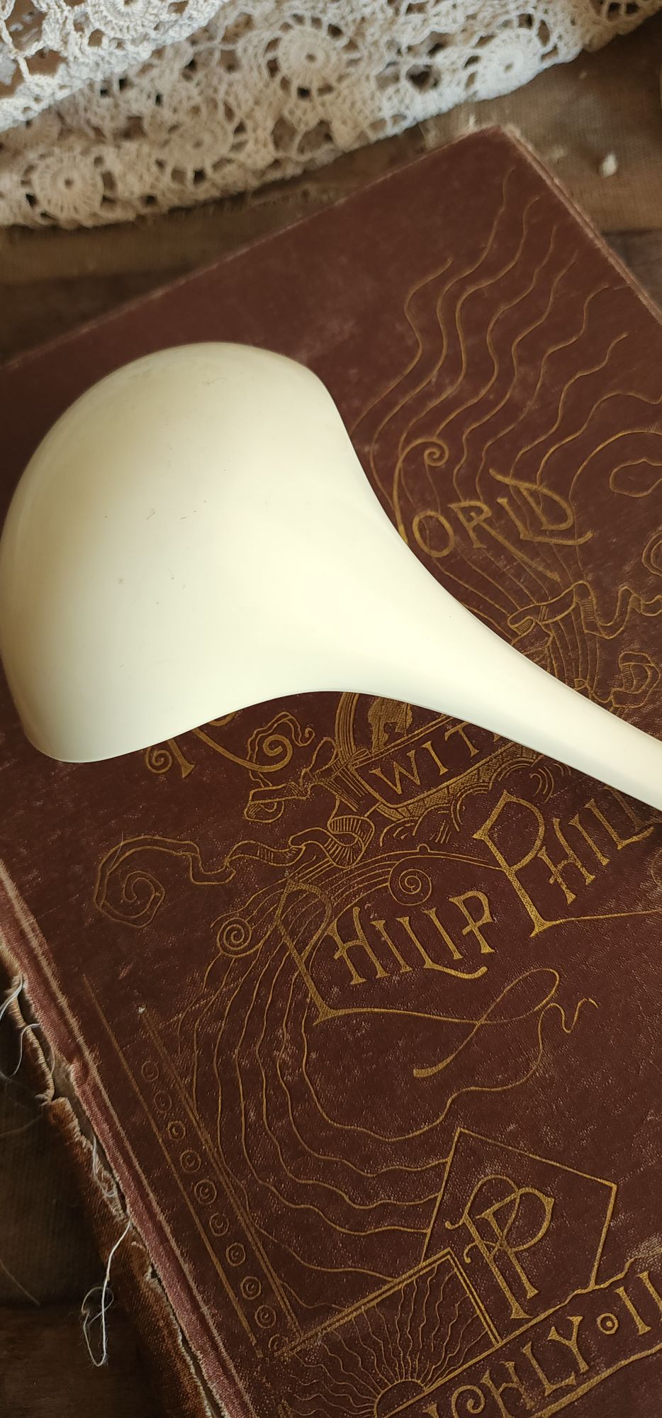 Vintage 1970s Large Cream Melamine Ware Ladle Serving Spoon
