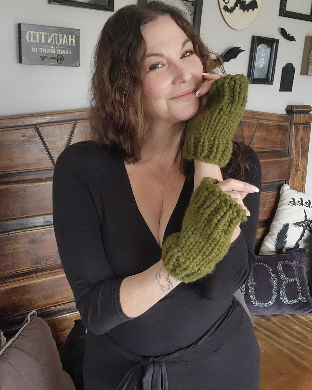 "Elderwood" Hand Knit Fingerless Gloves in Olive Green