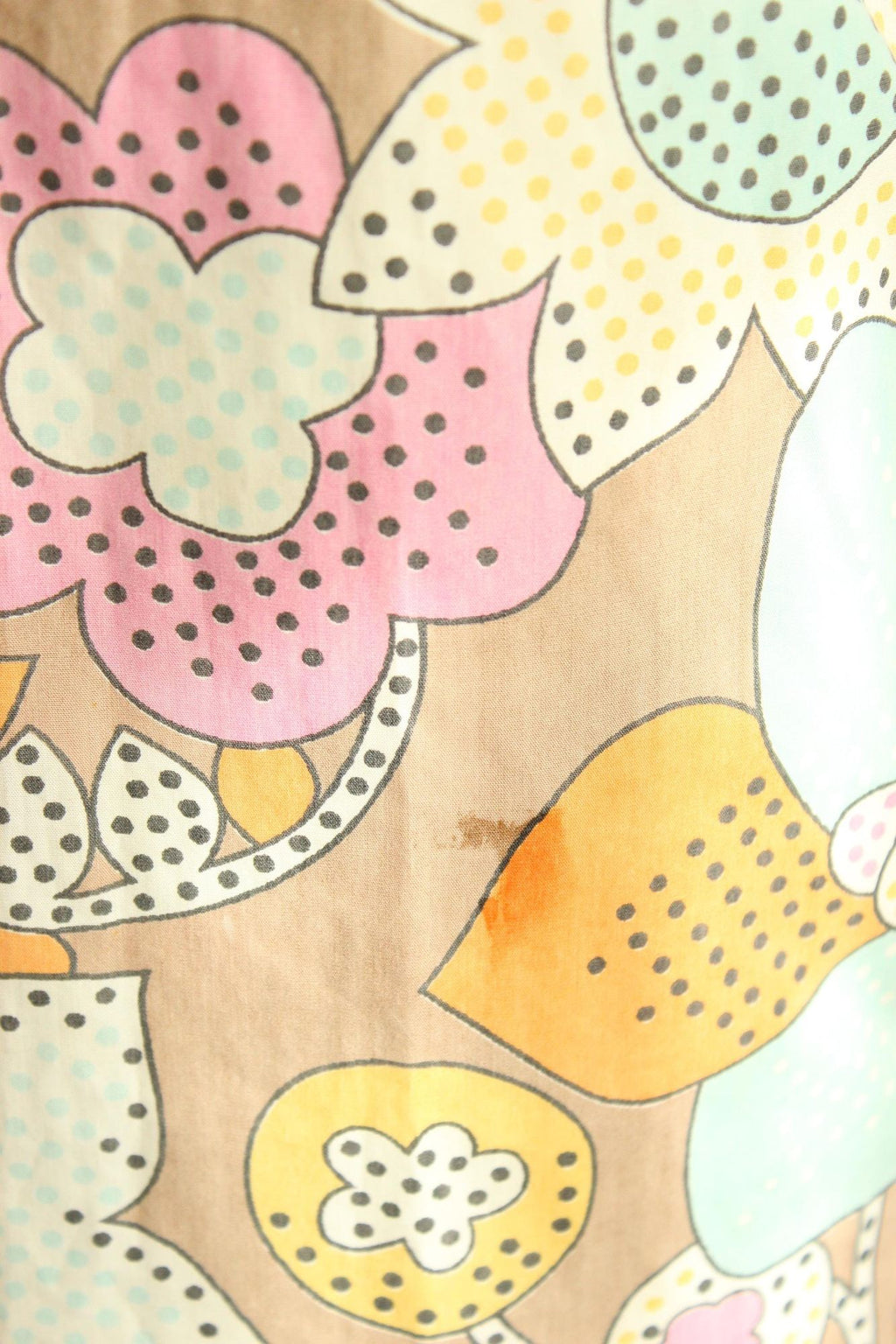 Vintage 1960s Floral Print Housecoat with Peter Pan Collar and Pockets