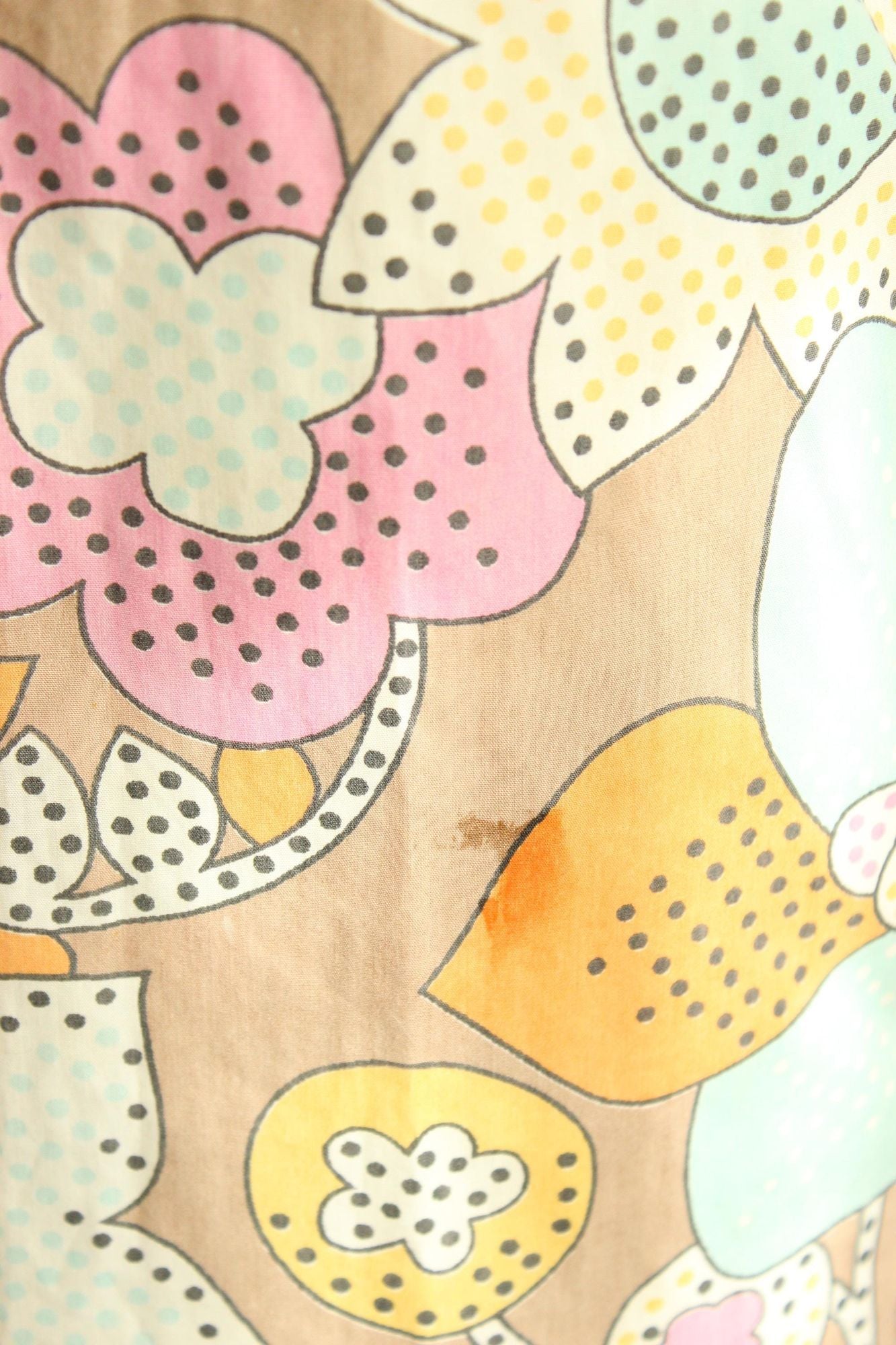Vintage 1960s Floral Print Housecoat with Peter Pan Collar and Pockets