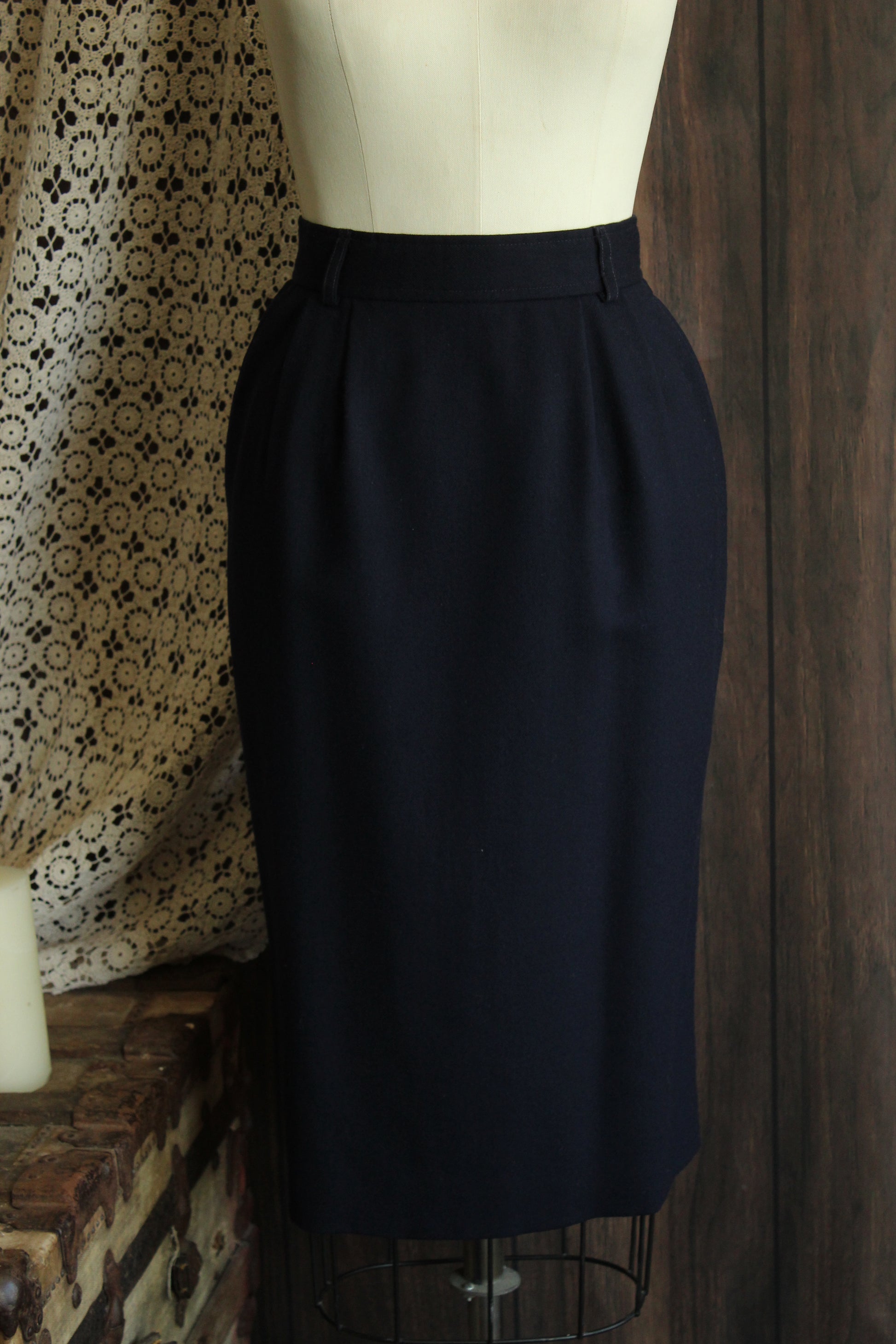 Vintage 1990s Evan Picone Blue Wool Pencil Skirt with Pockets
