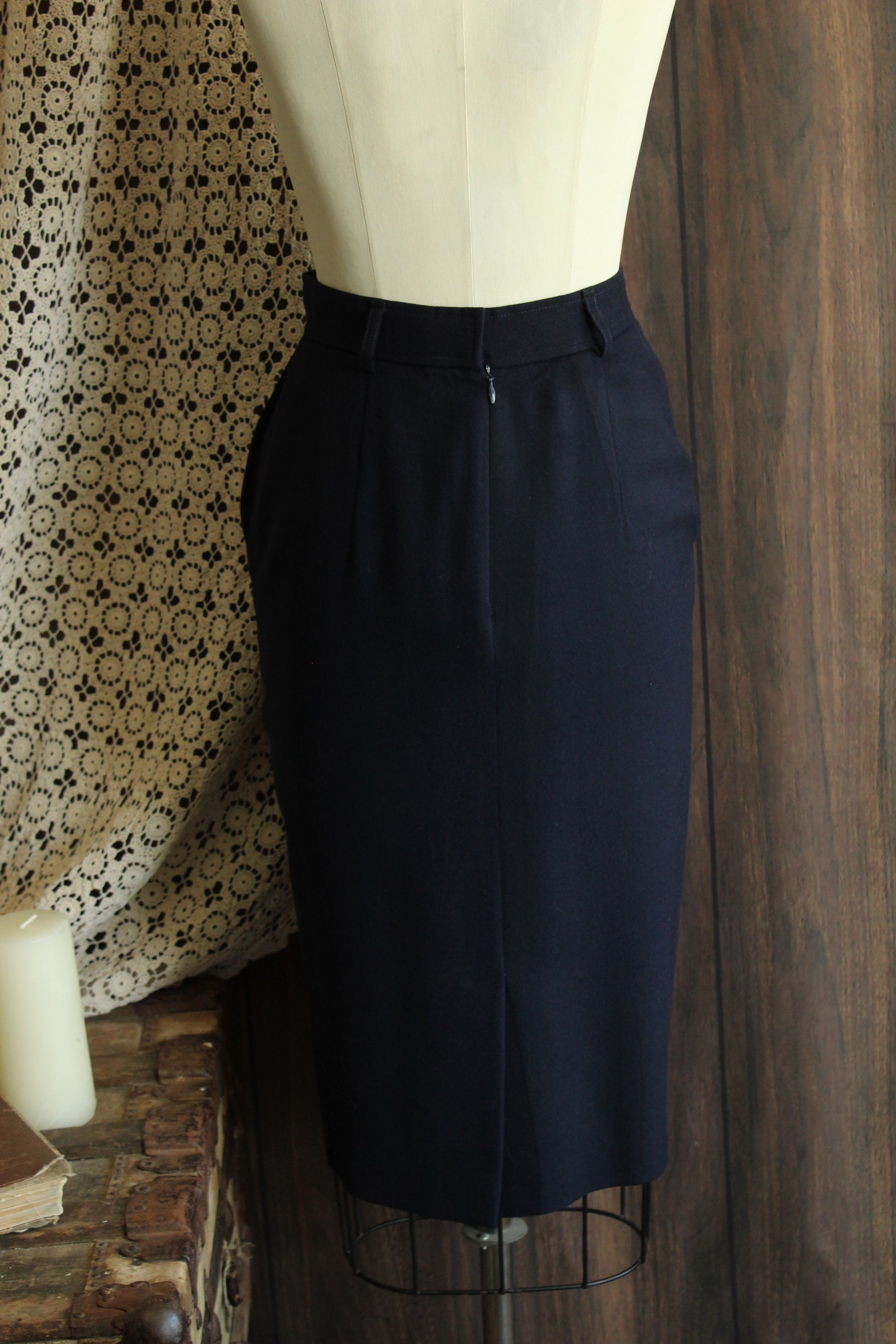 Vintage 1990s Evan Picone Blue Wool Pencil Skirt with Pockets