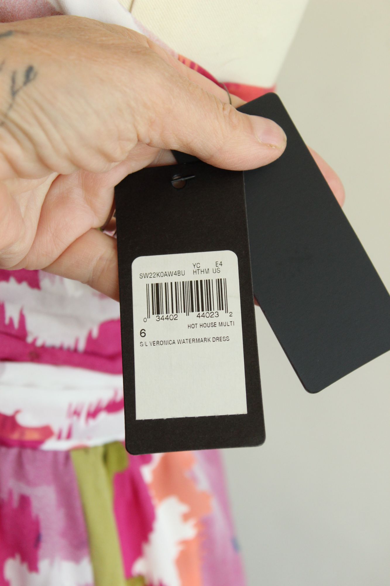 Guess womens mini Dress, New with tags, Veronica Watermark, Size 9