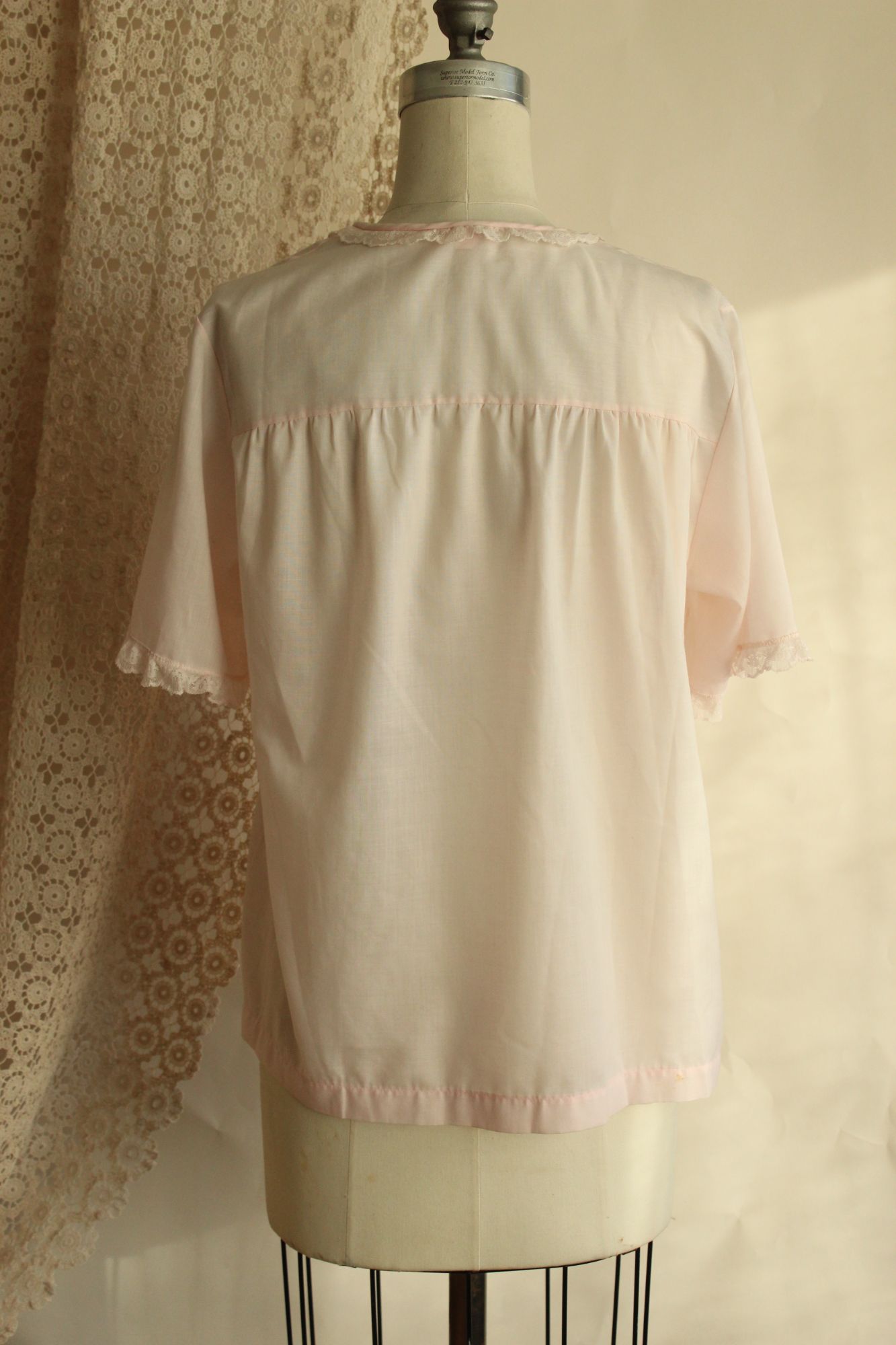 Vintage 1970s Sears Pink Floral Embroidered PJ Top