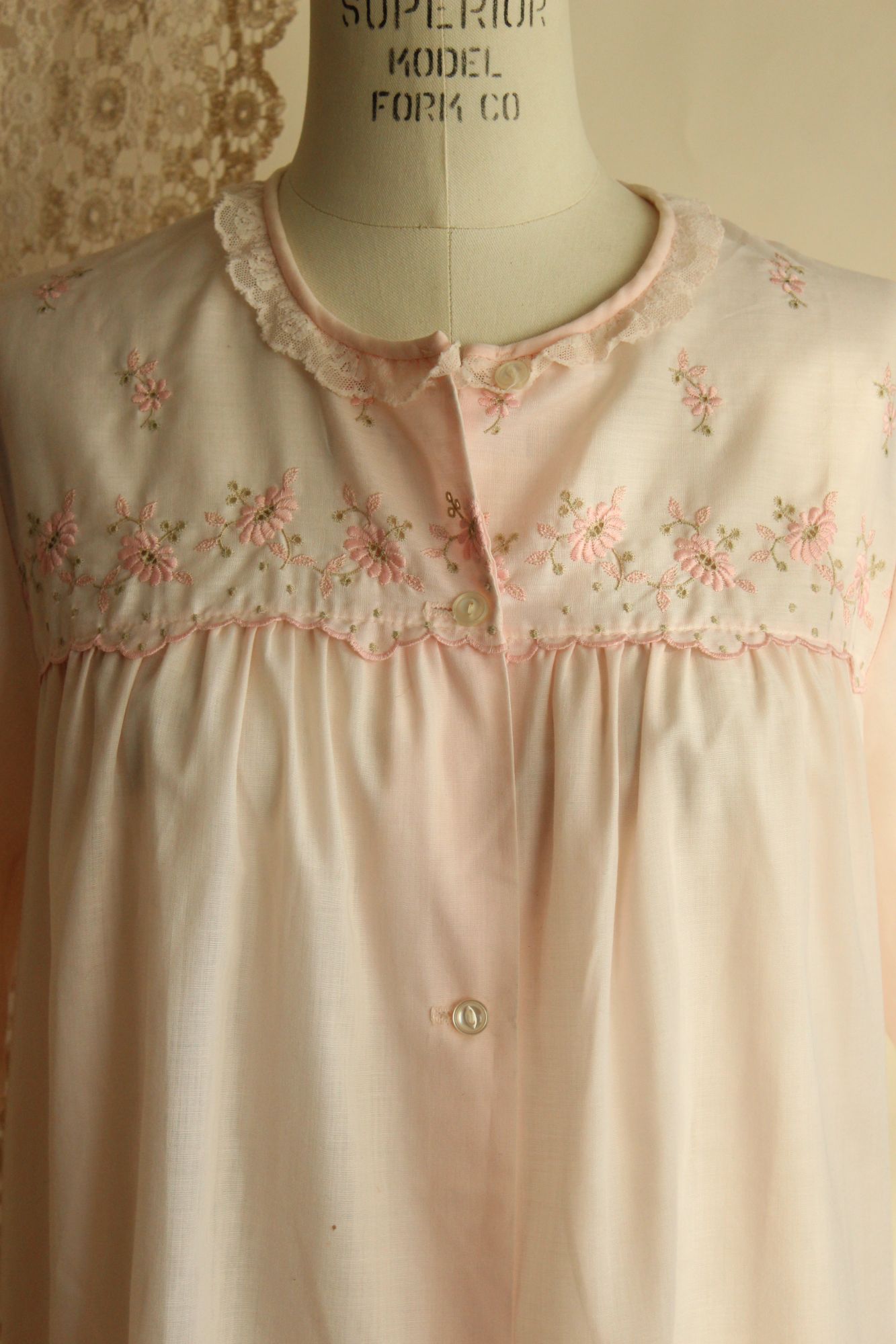 Vintage 1970s Sears Pink Floral Embroidered PJ Top