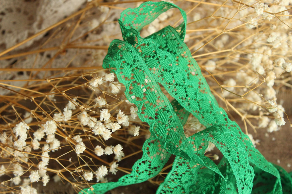 Vintage Green Lace Trim, 4 Yards, .75" wide, Nylon