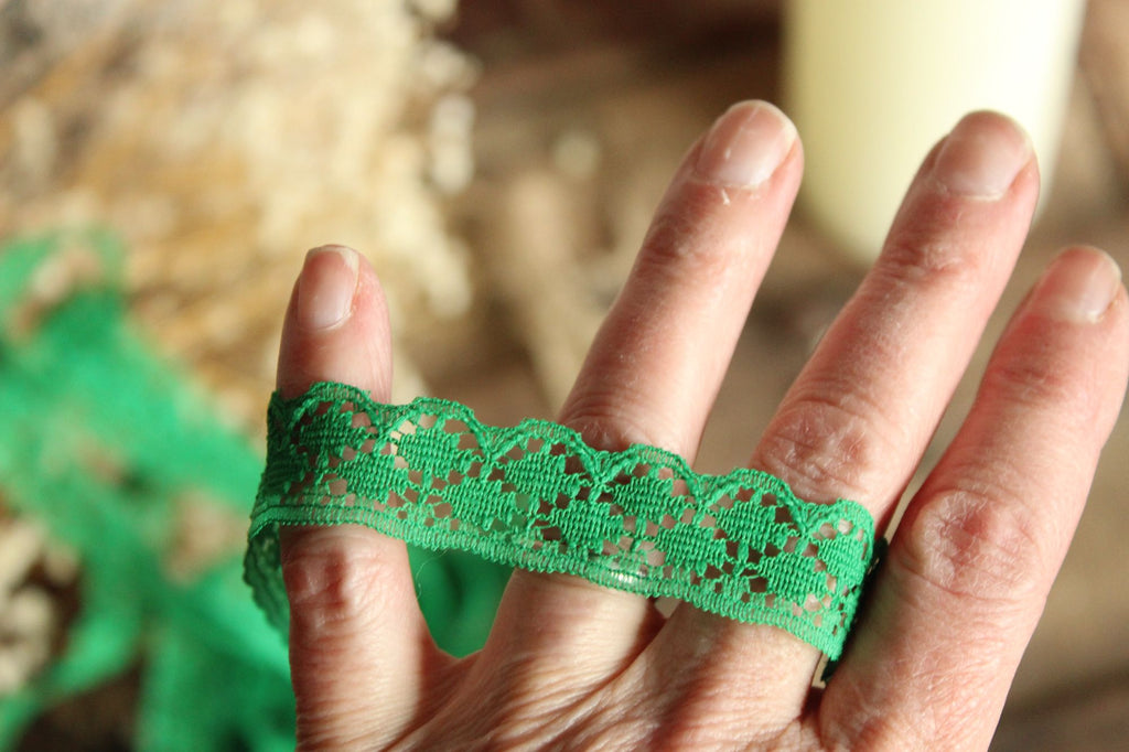 Vintage Green Lace Trim, 4 Yards, .75" wide, Nylon