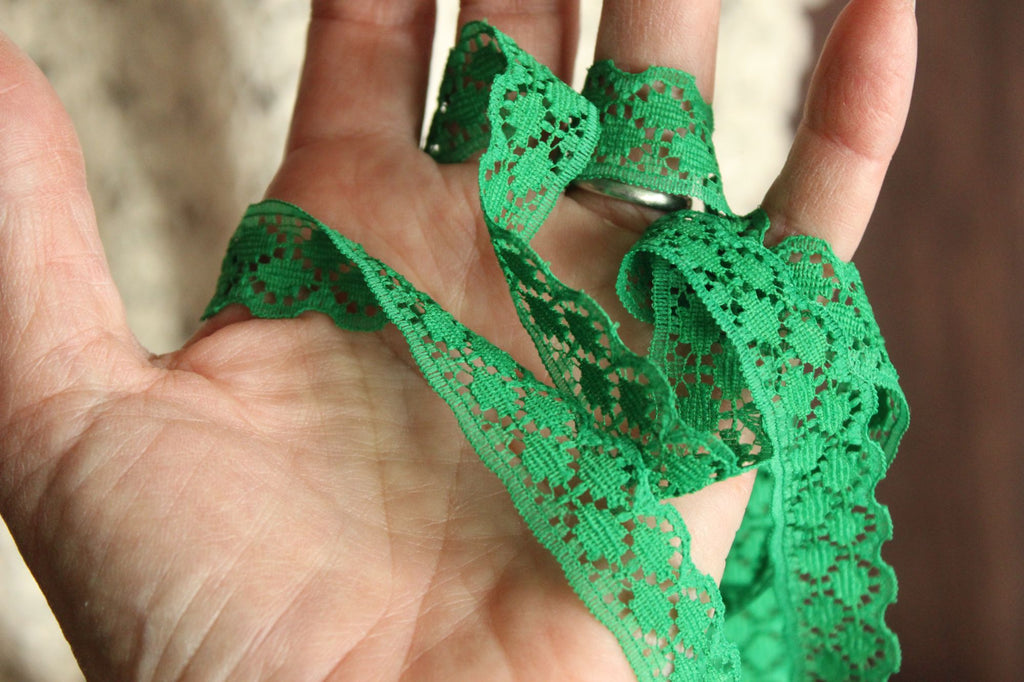Vintage Green Lace Trim, 4 Yards, .75" wide, Nylon