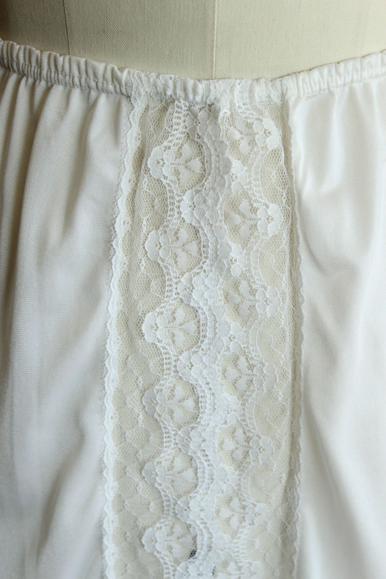 Vintage 1980s Pierre Cardin White Nylon Half Slip, Size Small
