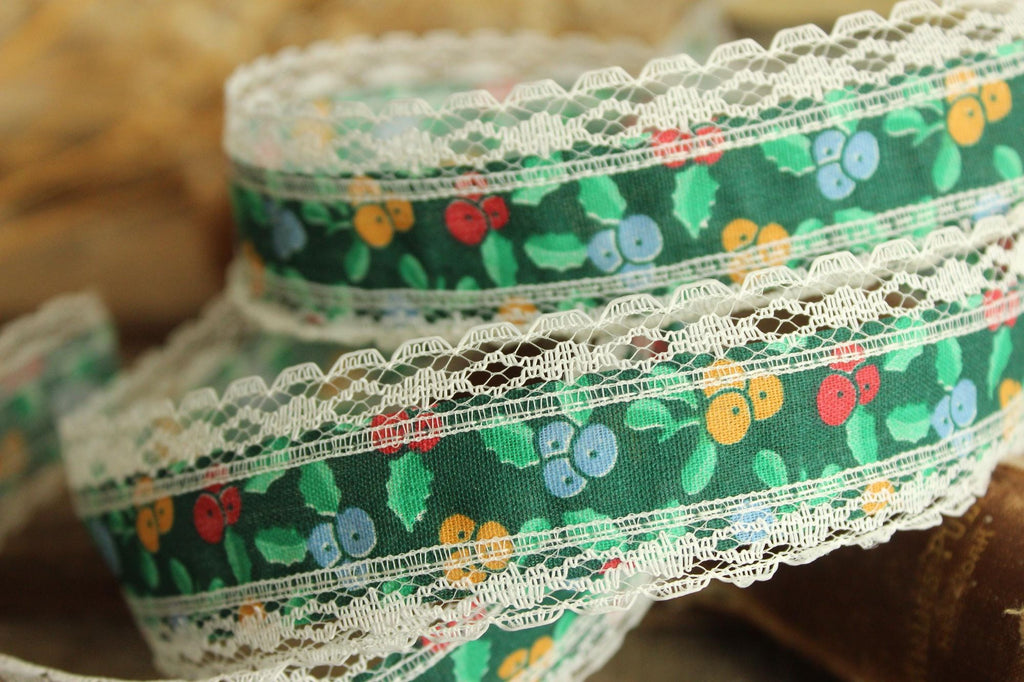 Vintage 1970s Floral and Lace Ribbon, United Cut Products, 1 3/8" Wide, 7 Feet NOS