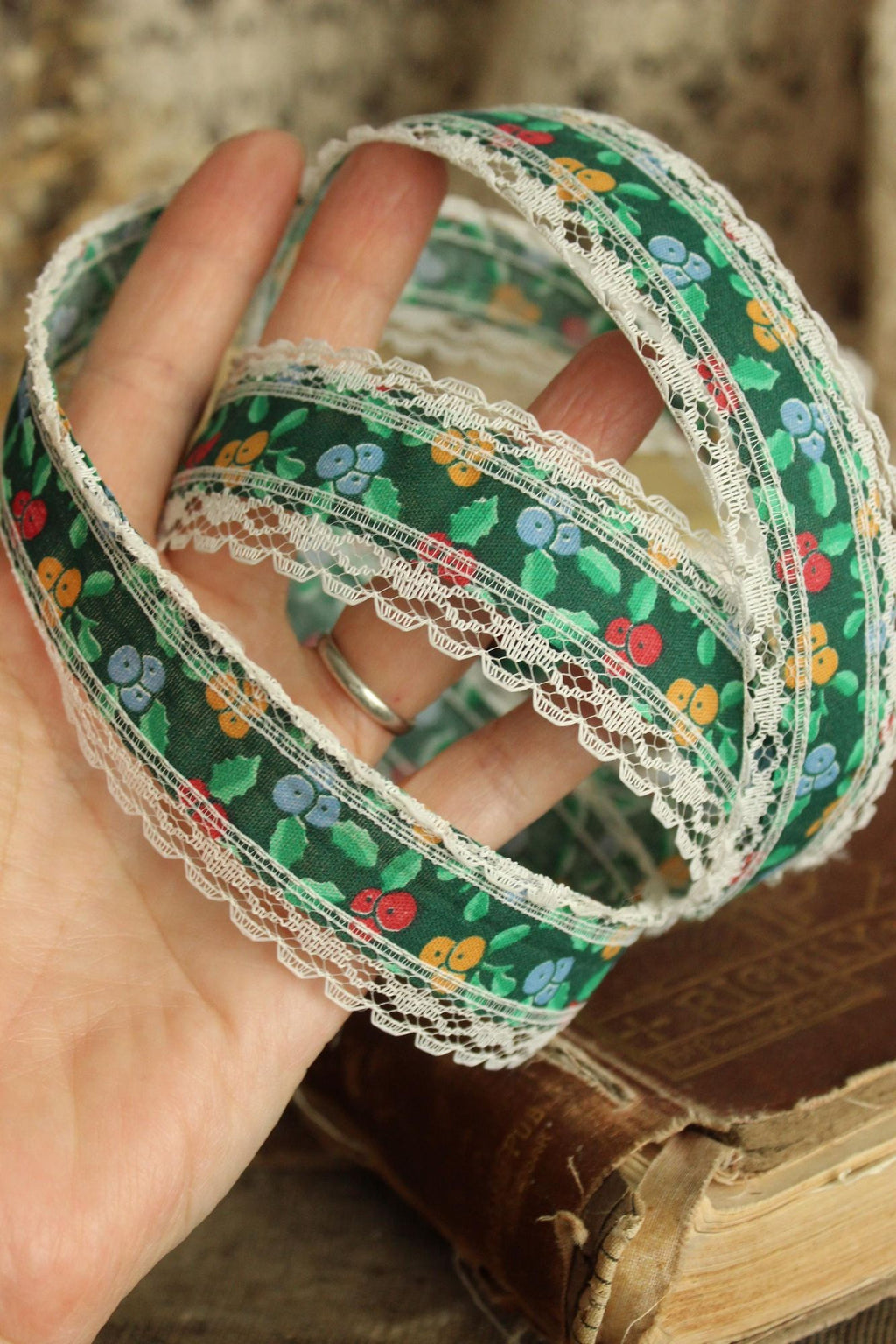 Vintage 1970s Floral and Lace Ribbon, United Cut Products, 1 3/8" Wide, 7 Feet NOS