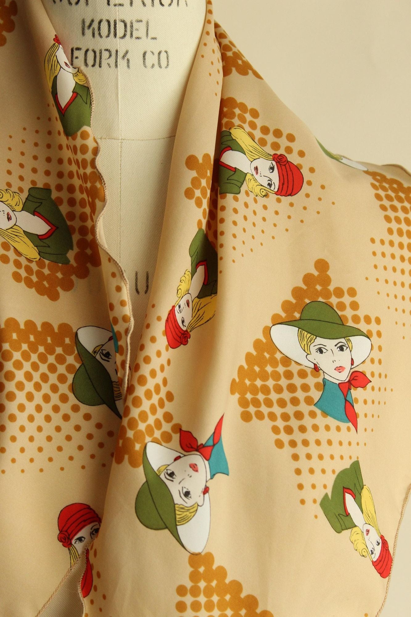 Vintage 1970s Vera Neumann Mod Portrait Print Scarf