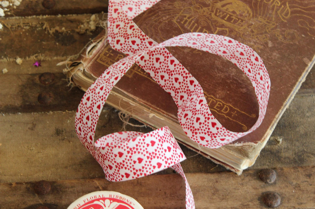 Vintage 1980s 1990s Offray Heart Ribbon Trim, 1 .5 Inch Wide 47" long