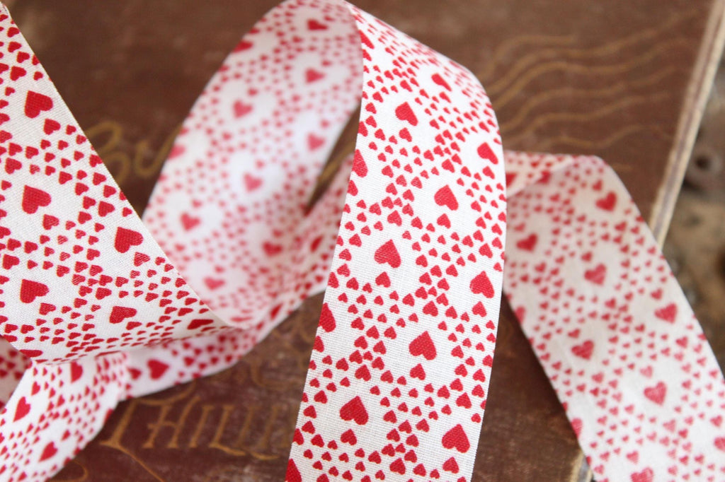 Vintage 1980s 1990s Offray Heart Ribbon Trim, 1 .5 Inch Wide 47" long