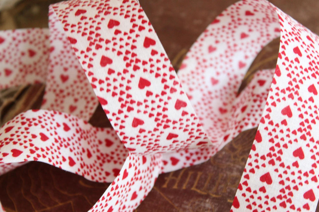 Vintage 1980s 1990s Offray Heart Ribbon Trim, 1 .5 Inch Wide 47" long