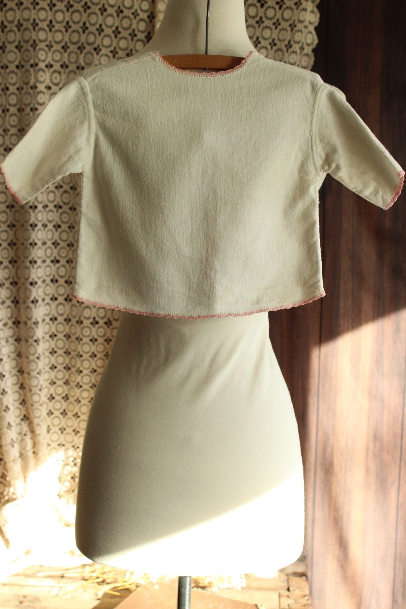 Vintage 1950s Baby Bed Jacket With Floral Embroidery