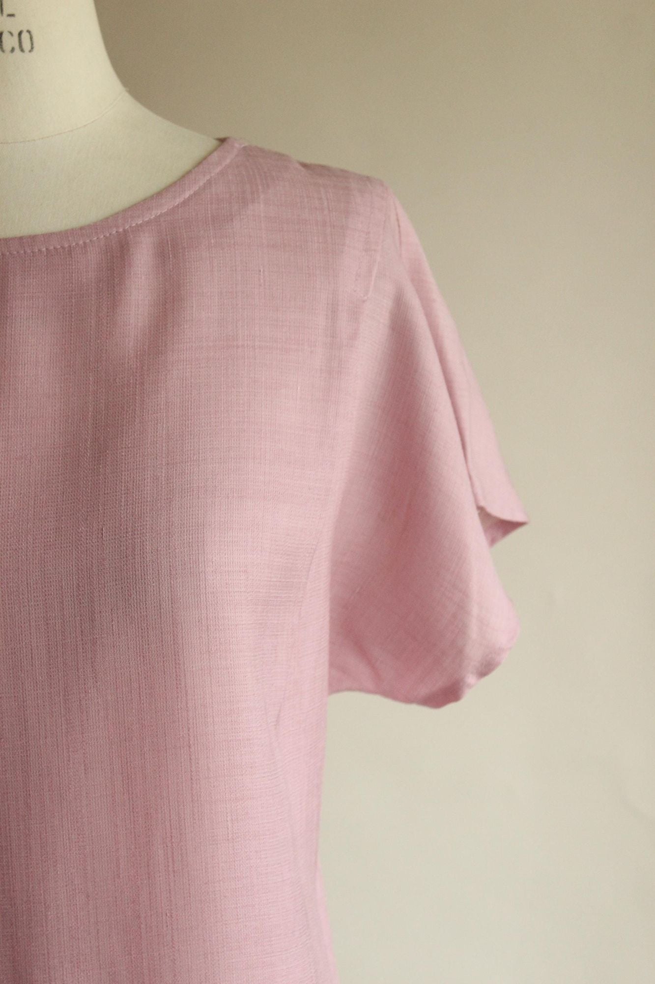 Vintage 1980s Campus Casuals Pink Woven Top
