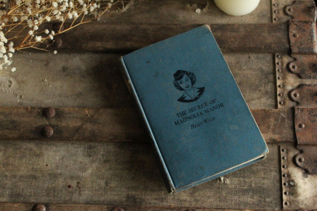 Vintage 1940s Book, "The Secret of Magnolia Manor" by Helen Wells