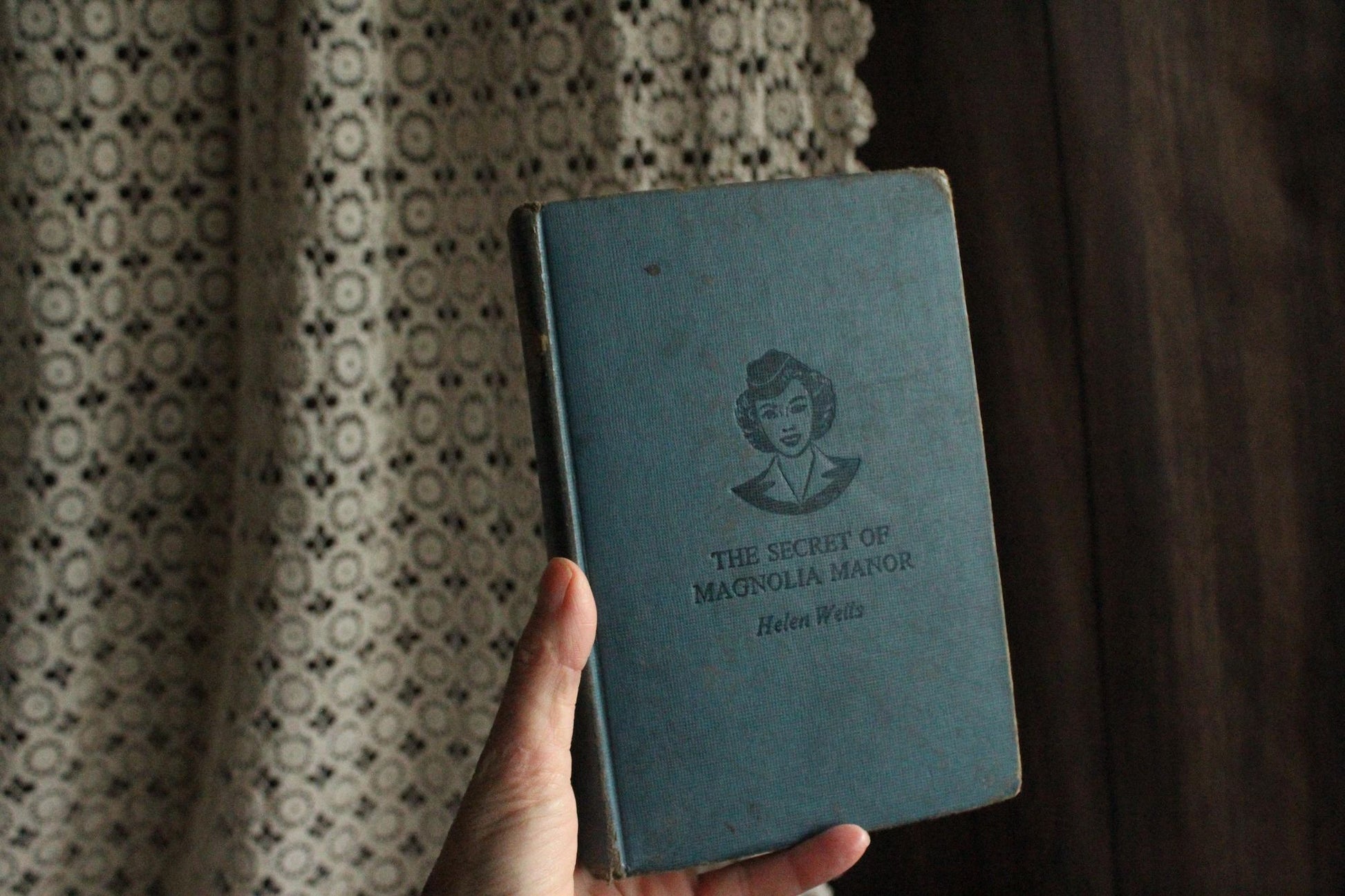 Vintage 1940s Book, "The Secret of Magnolia Manor" by Helen Wells