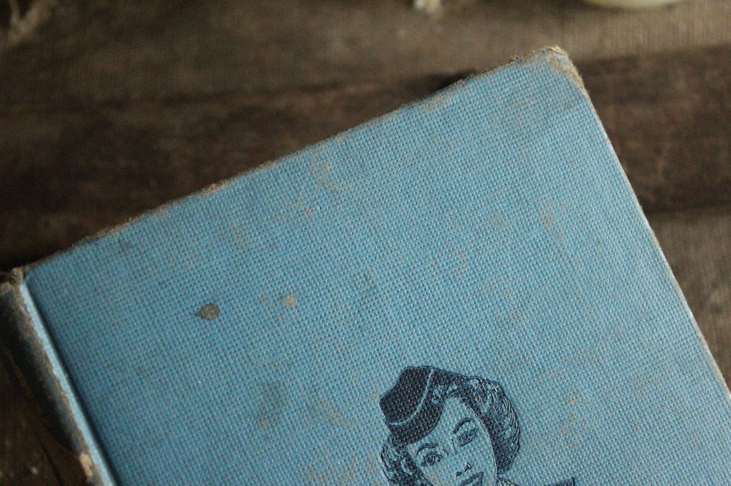 Vintage 1940s Book, "The Secret of Magnolia Manor" by Helen Wells