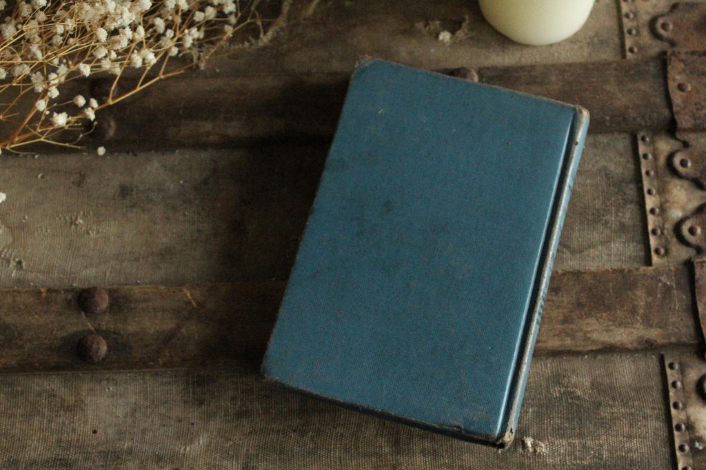 Vintage 1940s Book, "The Secret of Magnolia Manor" by Helen Wells