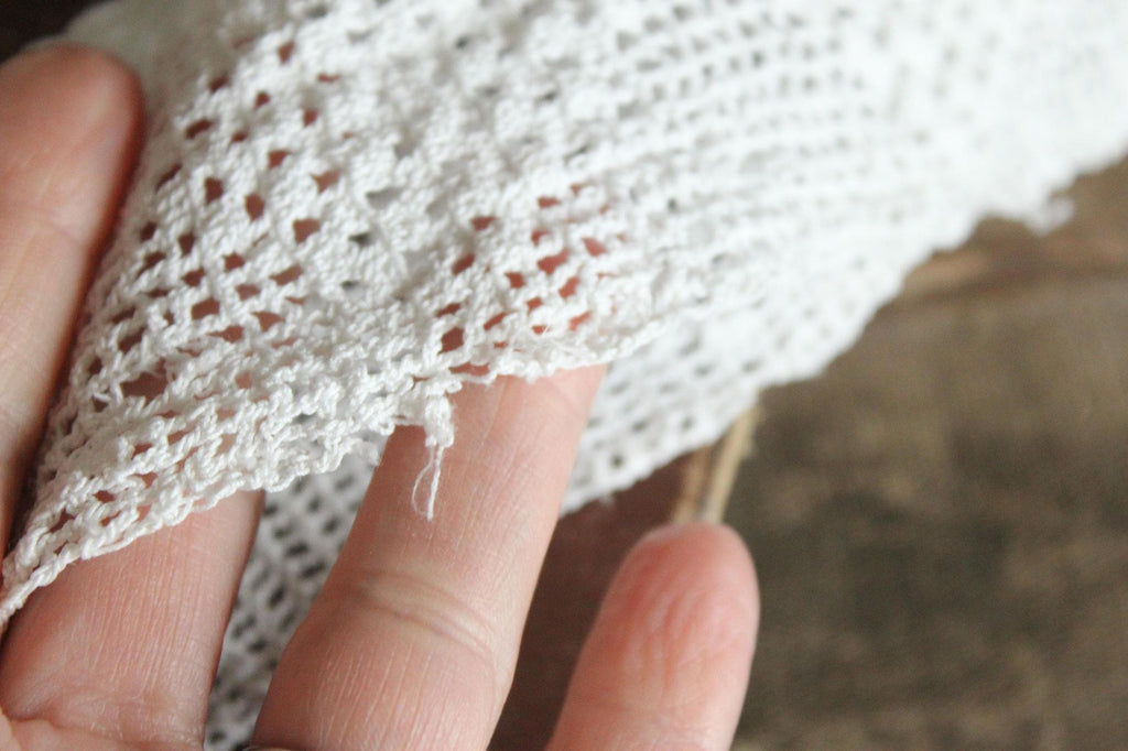 Vintage 1900s Edwardian White Crochet Lace Yoke Chemise Top Trim