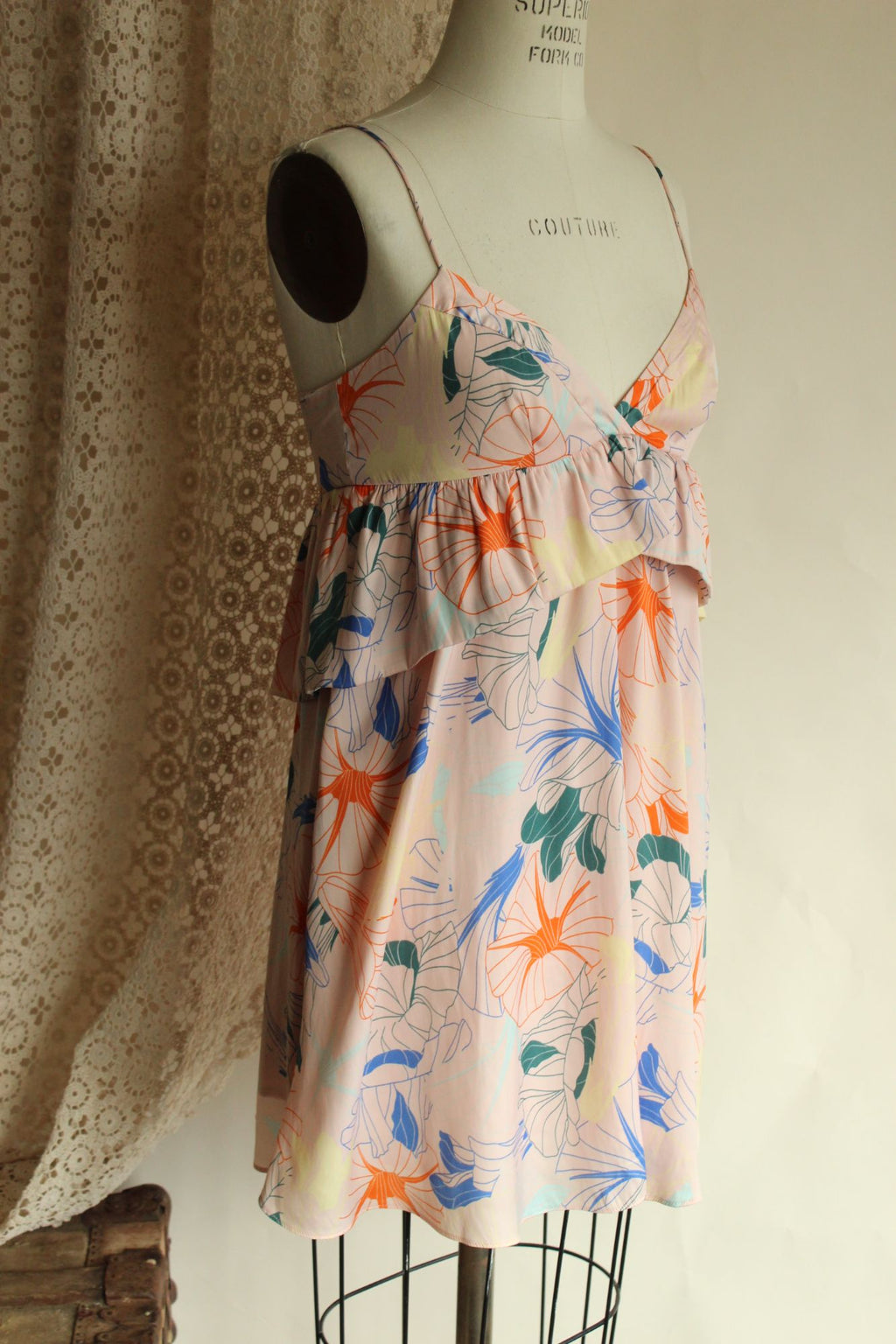Alice & UO, Anthropologie, Heaven Ruffle Dress, Size 2, Babydoll style