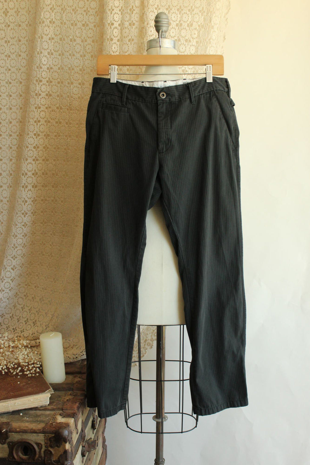 Mens Express ROCCO Pinstripe Pants 32x30 Slim Fit Low Rise Straight Leg Gray