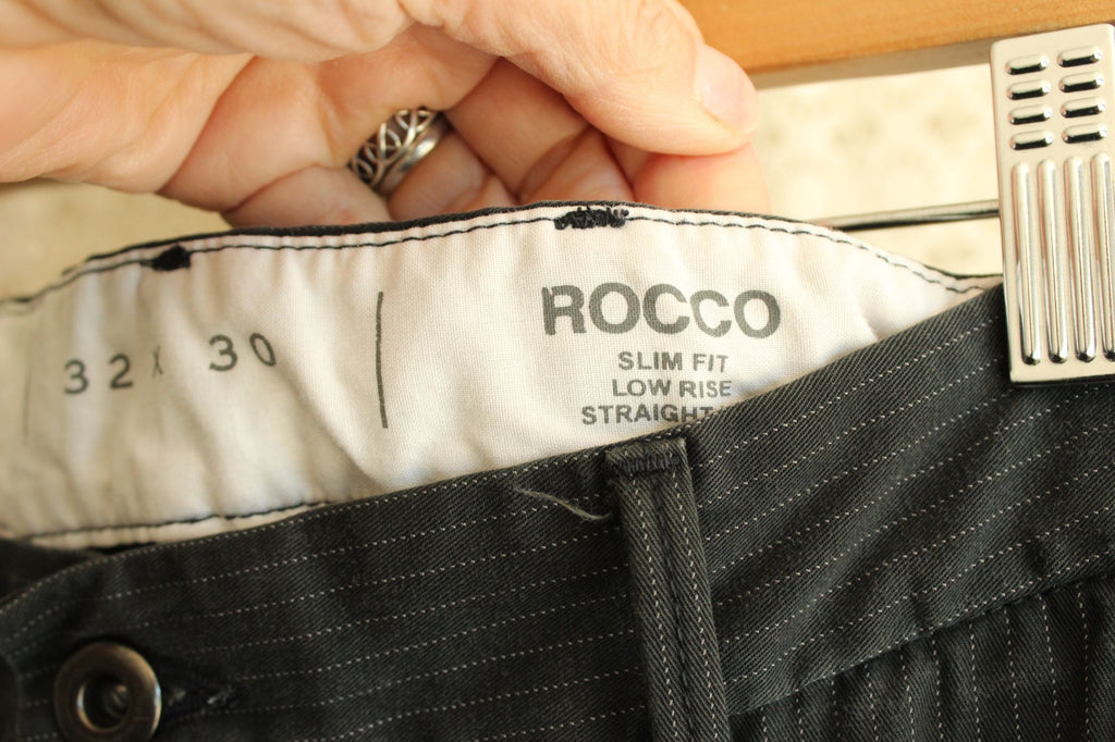 Mens Express ROCCO Pinstripe Pants 32x30 Slim Fit Low Rise Straight Leg Gray