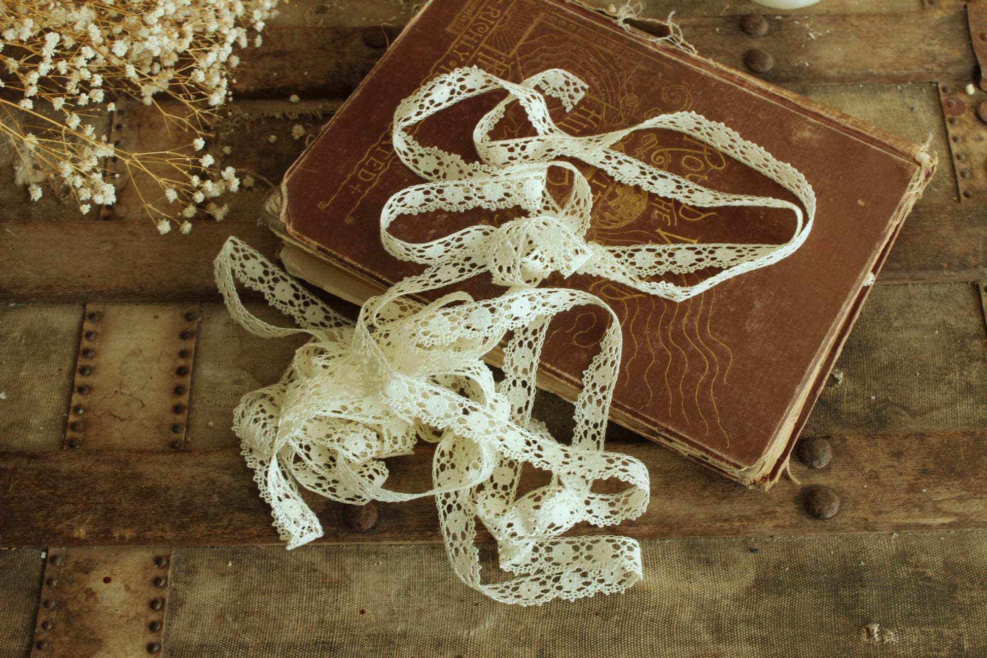 Vintage Lace Trim, Ivory Crochet, .75" Two Yards