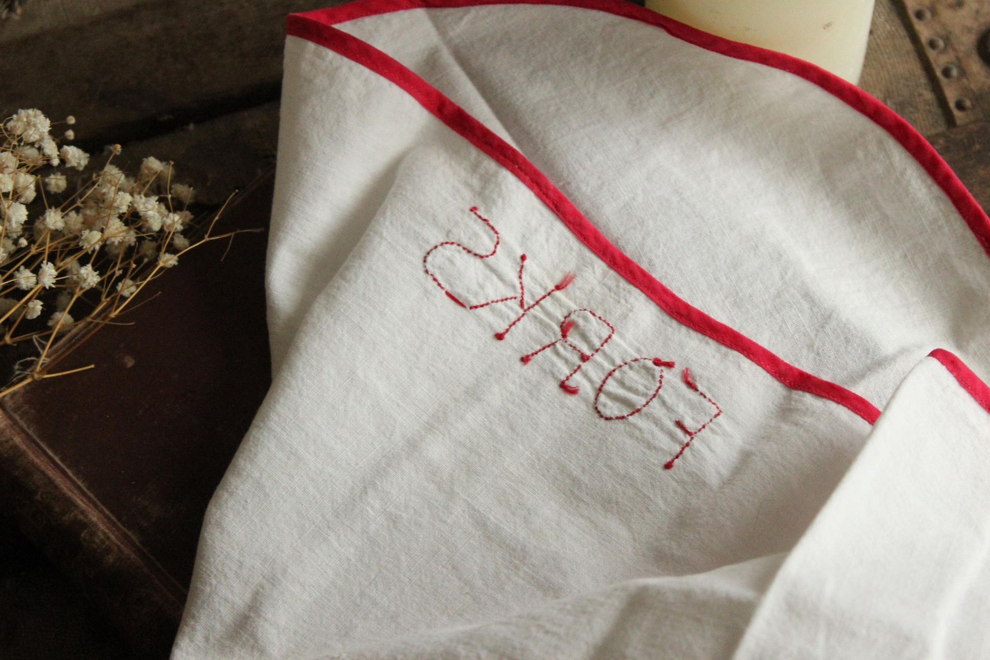 Vintage 1950s White And Red Fork Pocket