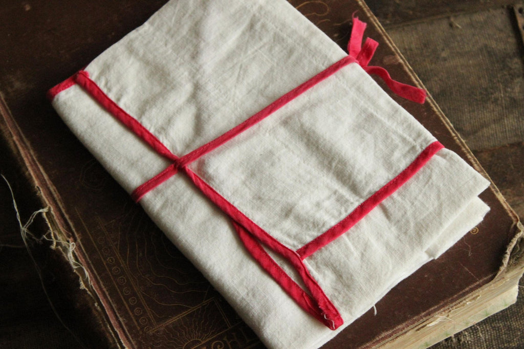 Vintage 1950s White And Red Fork Pocket
