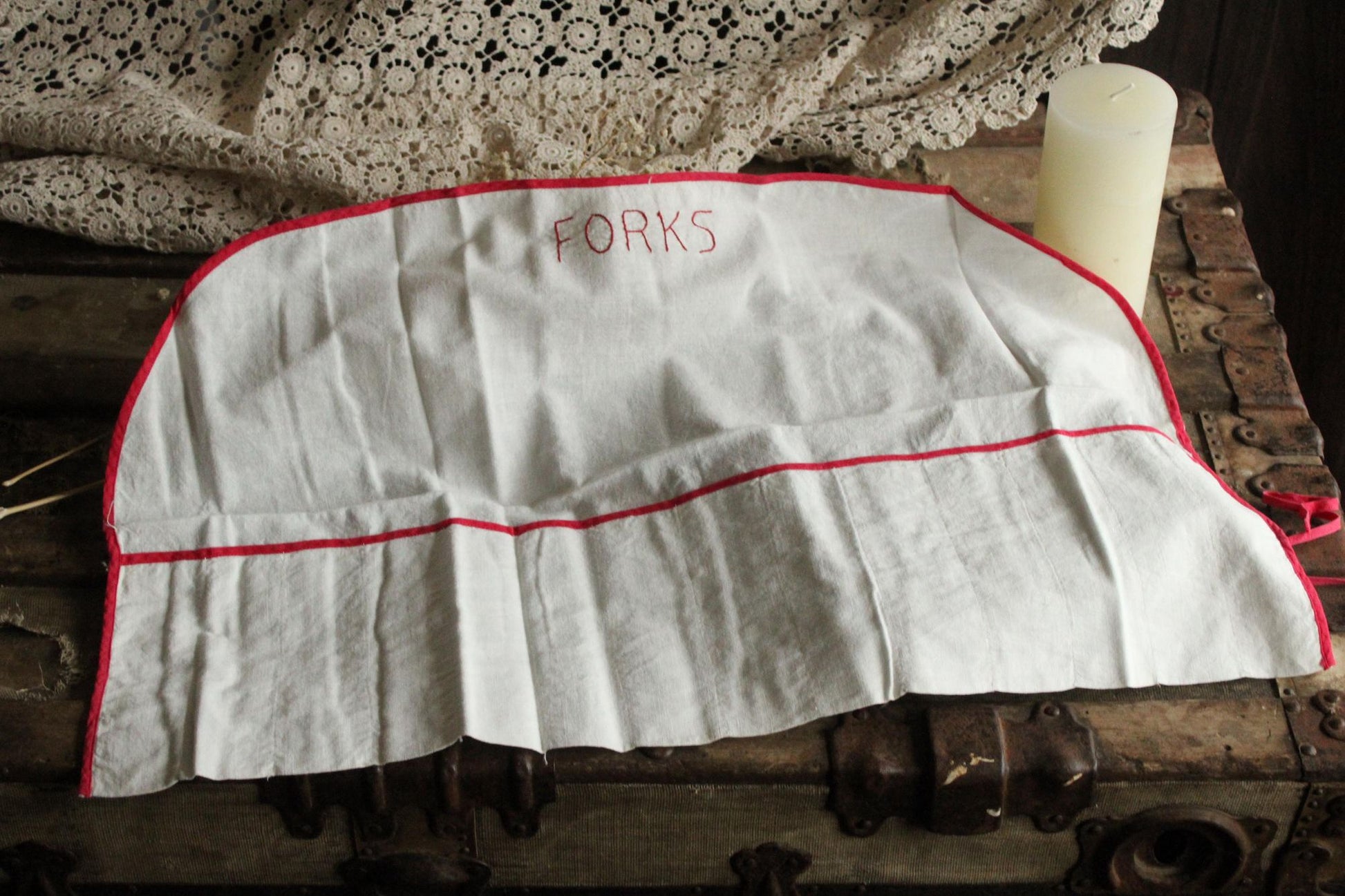 Vintage 1950s White And Red Fork Pocket