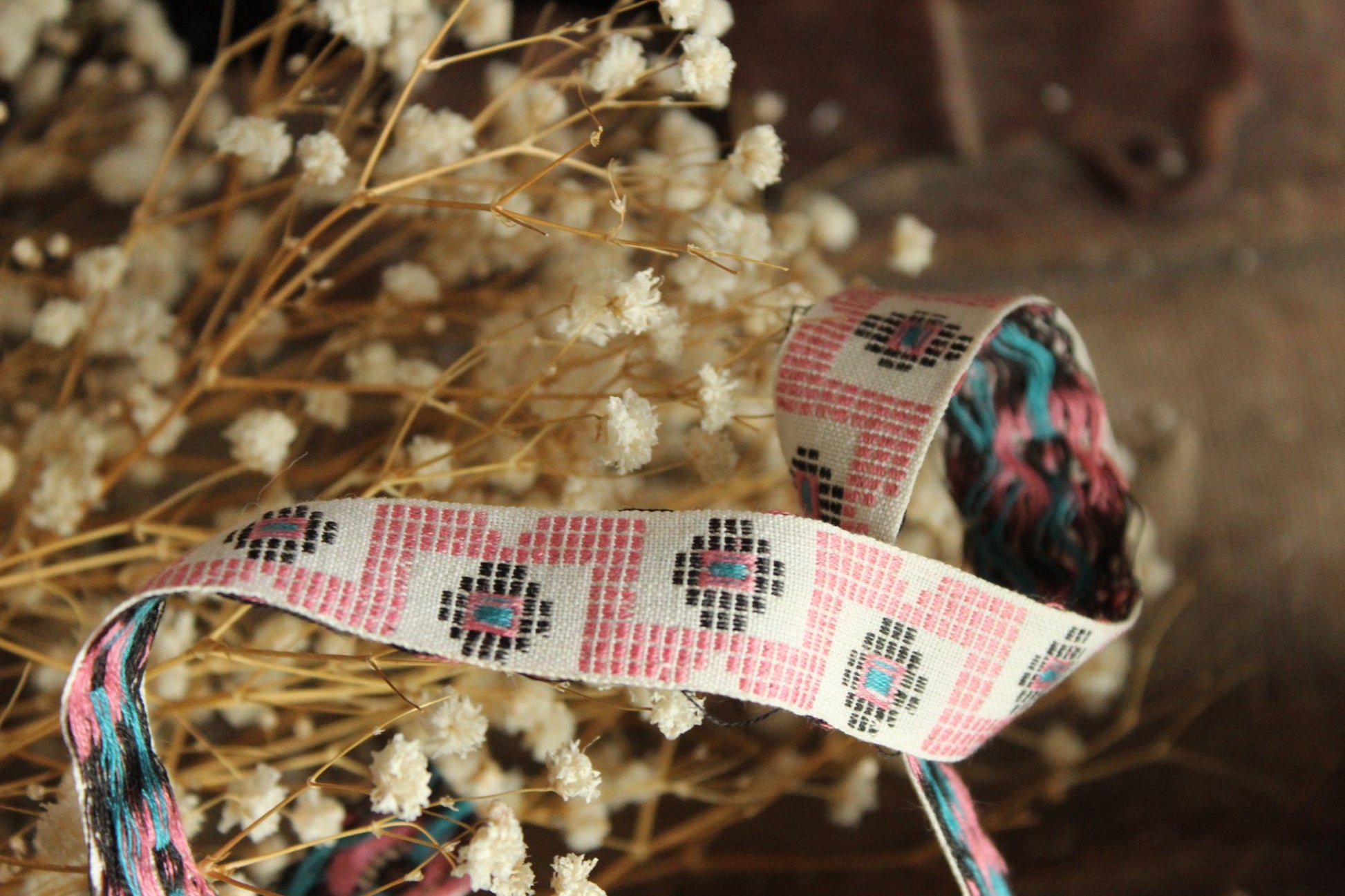 Vintage Jacquard Ribbon Trim, One Yard 24 Inch Piece .75 Inch Wide