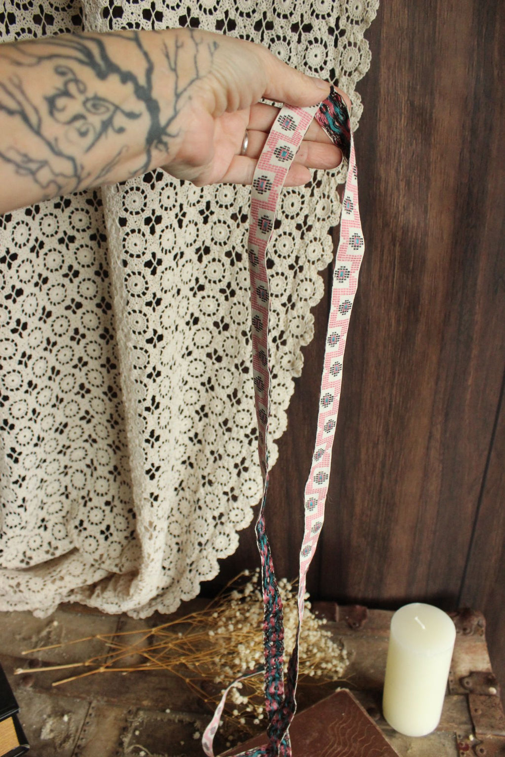 Vintage Jacquard Ribbon Trim, One Yard 24 Inch Piece .75 Inch Wide
