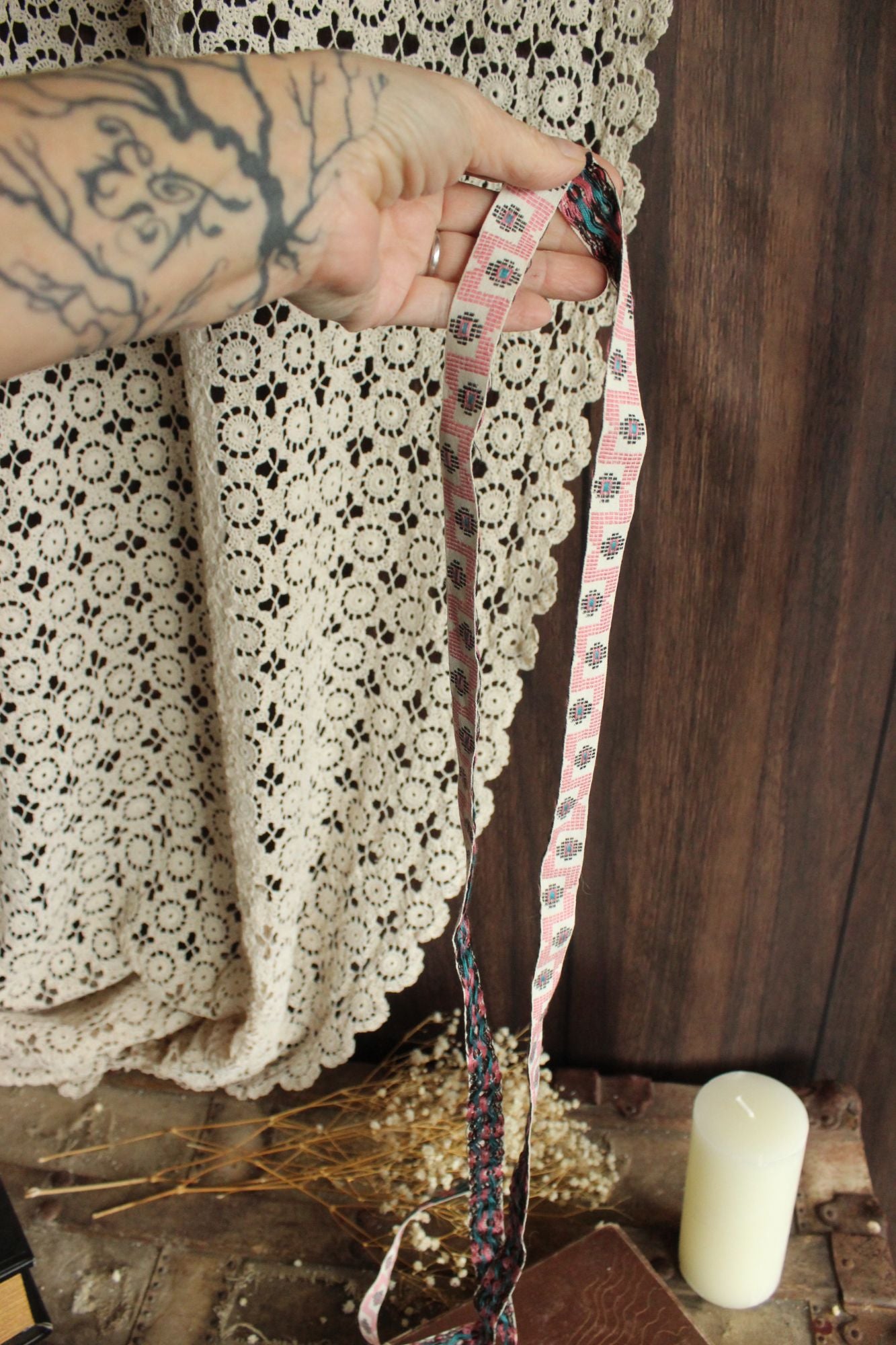 Vintage Jacquard Ribbon Trim, One Yard 24 Inch Piece .75 Inch Wide