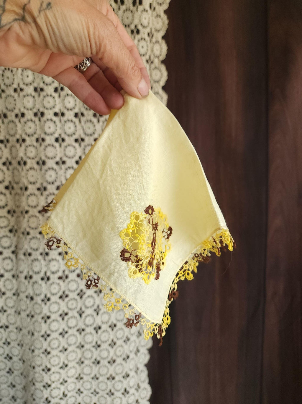 Vintage 1960s Hand Tatted Lace on Pale Yellow Linen Handkerchief