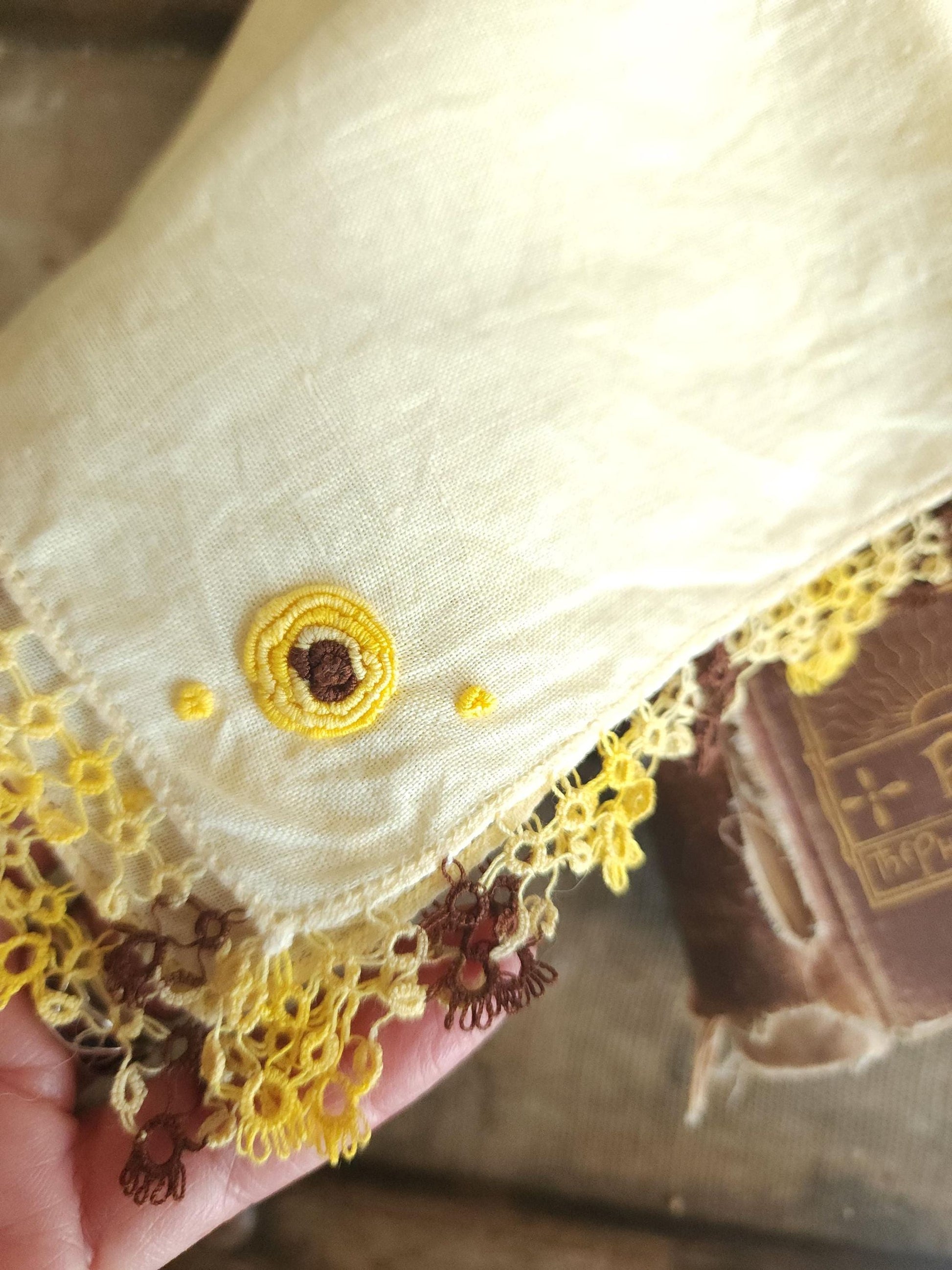 Vintage 1960s Hand Tatted Lace on Pale Yellow Linen Handkerchief