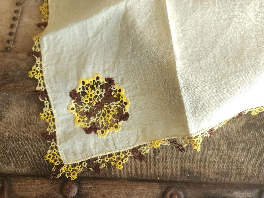 Vintage 1960s Hand Tatted Lace on Pale Yellow Linen Handkerchief