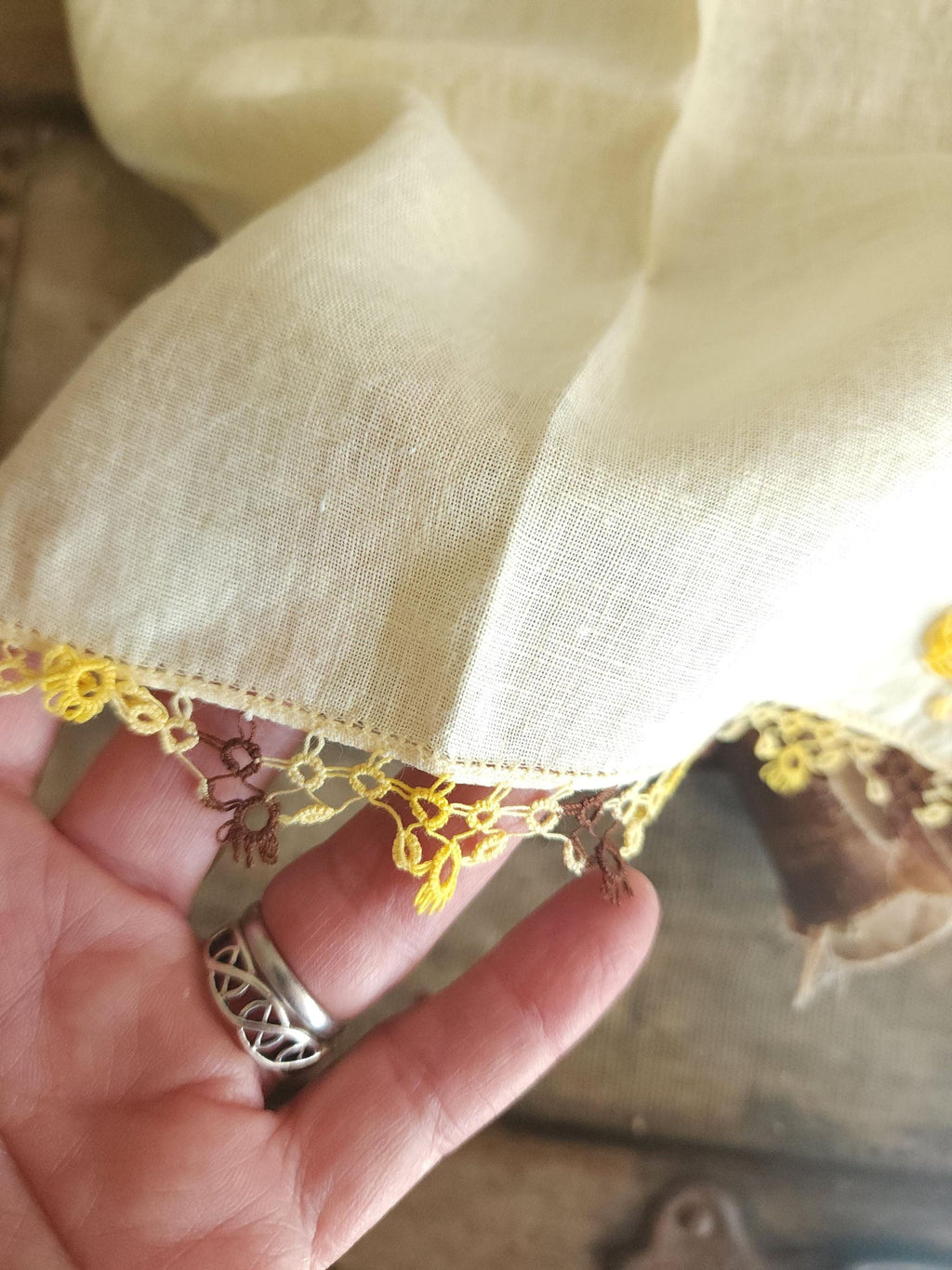 Vintage 1960s Hand Tatted Lace on Pale Yellow Linen Handkerchief