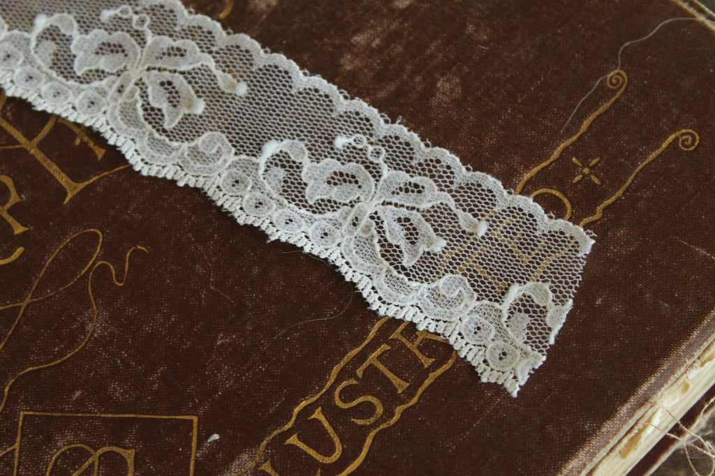 Vintage White Lace Trim, 3 Yards, 1.25" wide, Nylon, Sewing Supply