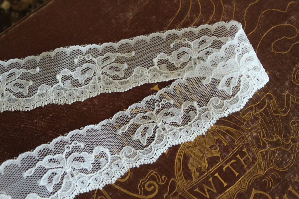 Vintage White Lace Trim, 3 Yards, 1.25" wide, Nylon, Sewing Supply