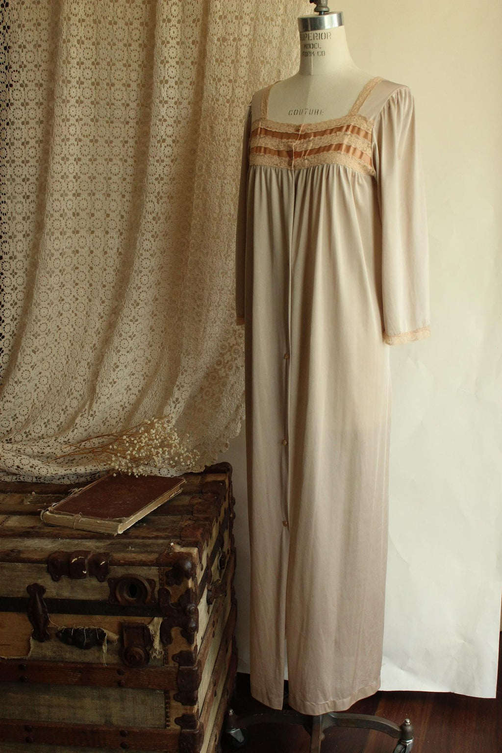 Vintage 1970s Brown Peignoir Robe with Pockets by Lorraine