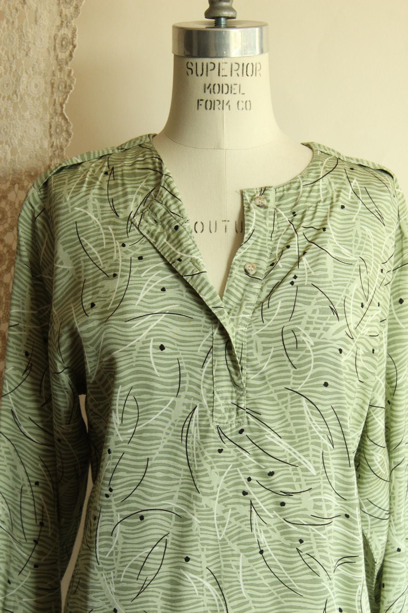 Vintage 1980s 1990s Notations Green and Black Tunic