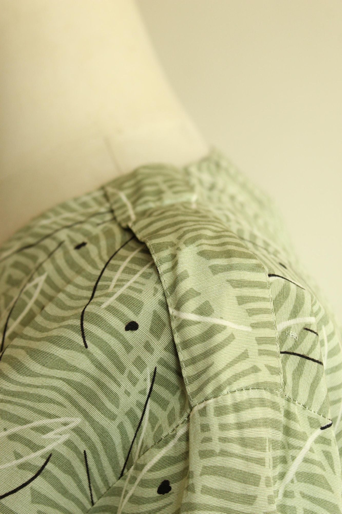 Vintage 1980s 1990s Notations Green and Black Tunic